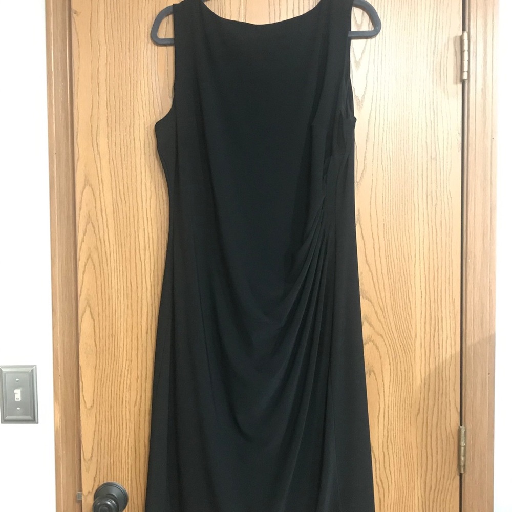 Sleeveless Black Dress 16